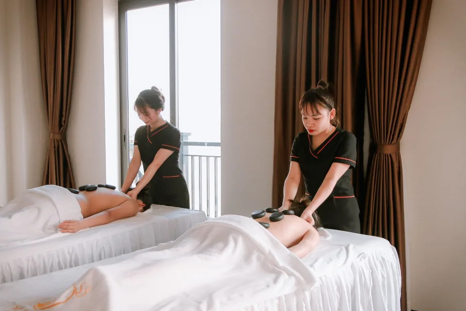 Phòng xông hơi và tắm trắng